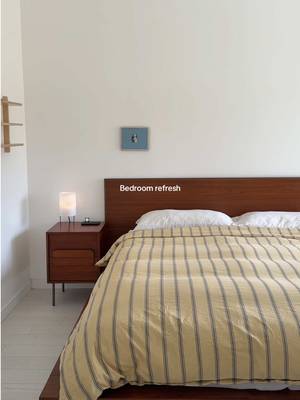 Warmer tones with this bedding #interiordesign #midcenturymodern #homedecor #bedroom #creatorsearchinsights  