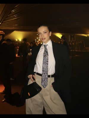 cool girls wear ties 💼