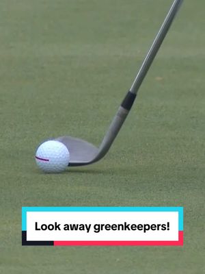 Did he take a divot out the green? 👀 