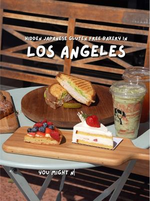 This bakery 5 minutes from Redondo Beach is 100% gluten free… and you would never know. Kirari West is fully gluten free, highly rated, and packed with amazing pastries, fresh bread, cakes, and coffee. Even if you’re not gluten free, this spot is seriously worth the drive. 📍@Kirari West  707 Pacific Coast Hwy, Redondo Beach #losangeles #bakery #glutenfree #redondobeach #hiddengems