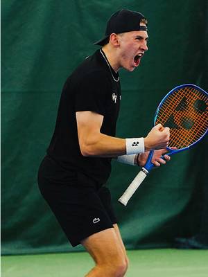 Eight in a row✅ #GoDeacs🎩 #WakeForest #tennis #tennisplayer #win 