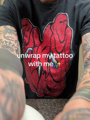 unboxing the last tattoo on my front side 🐉 #tattoo #traditionaltattoos #tattooreveal #tattoos #dragontattoo 