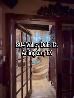 Touring that wild Arlington home with @Ola | Dallas Realtor!! 
