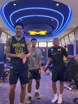 Should we let Trey back in the group?🥲 #fyp #michiganbasketball #yaxellendeborg @Trey McKenney 