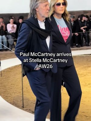 @Stella McCartney’s dad, @Paul McCartney arrives at her #AW26 show  #paulmccartney #stellamccartney #pfw #fashiontiktok 