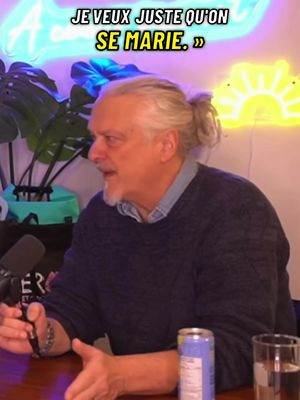Normand D’Amour nous raconte le processus derrière sa demande en mariage faite lors de son éviction de la maison… et l’histoire derrière ce moment est encore plus touchante que ce qu’on a vu à la télé. 💍✨ Le podcast complet est disponible maintenant , lien dans ma bio. 🎙️ #BigBrotherCelebrites #PodcastQC #PourToi #Mariage #Quebec     