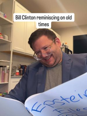 IB: @caroline 🤣🤣🤣 #comedy #billclinton