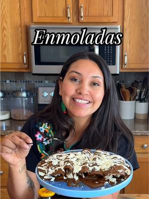 Enmoladas are easy, delicious and traditional at our table. DOÑA MARIA Mole makes it so much easier to share this dish with our family, educating our kids is super important to us. Keeping tradition alive, one Mole dish at a time plus that resealable cap is 🙌🏽  #DOÑAMARIABrandPartner @Doña Maria US 