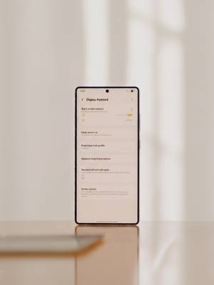 Hidden Samsung display tricks you NEED to know! #androidtips #tipsandtricks #samsung #oneui