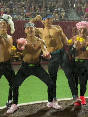 Don’t mind us, just singing in the shower 🤷‍♂️ #partyanimals #trend #trending #viral #trendingaudio @Bronny @Jake Lialios @Mark Smith @Tanner Thomas @Bigg Bo @Telly 