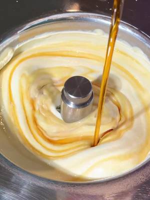 BOURBON MAPLE MMMM  Sweet ice cream infused with Bourbon Barrel Aged Maple Syrup with pieces of Bourbon Maple Shortbread. GOOD.  Made with Crown Maple Bourbon Barrel Aged Maple Syrup?  GOODER.  Exclusively available at Van Leeuwen Rock Center & Flavor Lab. While scoops last, which isn’t long. 