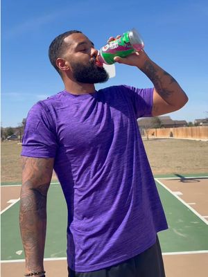 #GatoradePartner Pickleball, Sunshine, and @Gatorade Lower Sugar — with no artificial flavors, sweeteners, or colors now this is my kind of day!⚡️🤩