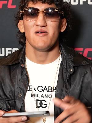 Pedimos um "Chiwiwis" para os brasileiros do #UFC326 e depois mostramos para o #RaulRosasJr! 🗣️ Se liga na reação do dono do bordão! 🇲🇽 🤝 🇧🇷 [ Sábado (7) | 19h | Ao vivo SOMENTE no @ParamountPlusBR ] #UFC #MMA #TikTokEsportes