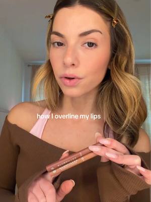 Making my lips look fuller in seconds with @loréal paris usa new Blurfiller blurring lip contour 💋 @Ulta Beauty #LOrealParisPartner #LOrealParisMakeup
