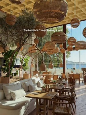 Take me back to Mallorca😍 This is the beautiful @zelhotels in Mallorca!! Amazing location, beach club, restaurant and also pet friendly which I love!!! Save this for your next trip to Mallorca ✨