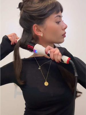 An easier and quicker way to achieve a blowout at home <3 using the infrared dryer & thermal brush from @Conair Haircare #conair #ad #conairpartner 