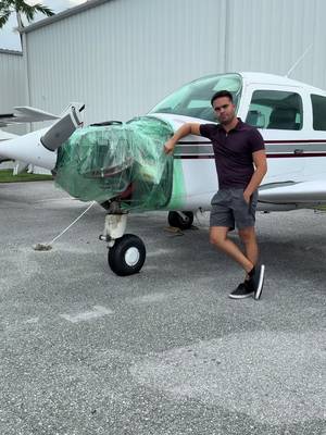 Manifesting 💰😂 #aviation #pilot #airplane 