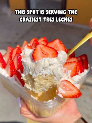 There’s a tres leches factory in Miami 🍰  The Tres Leches factory has been pumping out freshly made tres leches daily since 2001, starting with a  house-made sponge cake soaked in the holy trinity of milk—condensed, evaporated, and heavy cream—then topped with smooth Italian meringue. They’re known for their tres leches, but they also have a bunch of other desserts too. Here’s what I recommend: •🍓 Fresa con Crema Tres Leches •🥃 Rum Tres Leches •🇳🇮 Pio Quinto  📍The Tres Leches Factory  5213 NW 79th Ave, Doral, FL 33166 📞 305-477-1009 #iviethefoodie #miamifoodie #treslechesmiami 