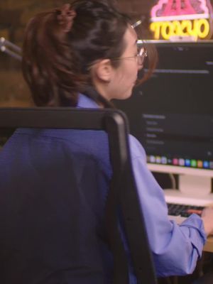After three years of email chaos, I built a fully custom Gmail system using Google Apps Script and Claude Opus. No coding experience required. It scans, labels, drafts replies, and even uses energy-efficient AI logic to handle ambiguous emails intelligently. A personalized AI inbox that actually understands context instead of generic automation. Would you try this setup? 📩🗂️💻🤖⚡️ @Claude #claudepartner 