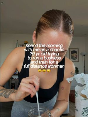 AD chaotic girl morning routine xxx 🥲🤠🪩 Current hyperfixation breakfast: ▫️2 oatibix, crushed ▫️splash of milk ▫️press into a jar and leave in the fridge for 5 mins to firm up ▫️top with yog, fruit and pb and you’ve got a ridiculously easy pre-training brekkie THEN while that sets I do my little 5 minute skincare reset with the new Centella Redness Range from @Erborian which ugh guys I LOVE so much The CC Red Correct is quite frankly my lifeline atm. It has green pigments that help neutralise redness instantly, plus 2% Centella Asiatica to soothe the skin and SPF 30, which is perfect before heading out to train. since getting this a few months ago i genuinely haven’t picked up my old foundation once… just sayin 👀 #kbeauty #koreanskincare 