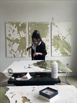 Embrace the power of your dreams 🤍 #artist #resin #contemporaryart 