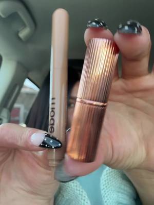 lip today! @rhode skin liner in press & @Charlotte Tilbury lipstick in pillowtalk 🌟