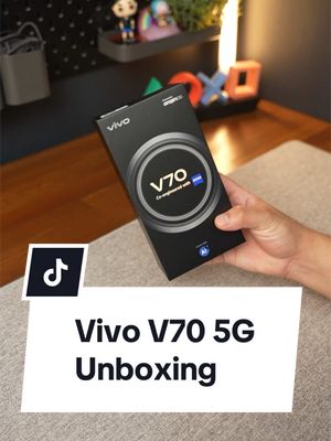 Unboxing Vivo V70 5G 📦✨ Full review now on my Yt channel 👀 #Vivo #VivoV70 