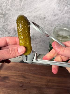 Bendy pickle vs egg slicer #asmr #oddlysatisfying #Foodie