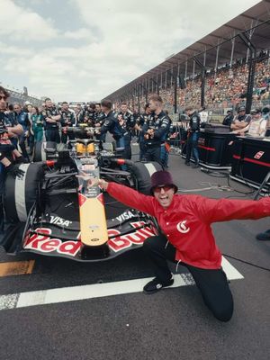 @Formula 1 & MELBOURNE ARE A GREAT COMBO 🏁🏁 THANKS FOR THE BEST DAY ❤️❤️ @Red Bull Australia @Red Bull Racing 