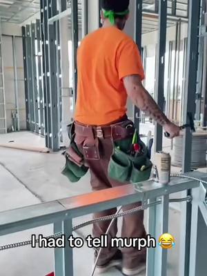 Left handed 😂 (🎥:@Murph ☘️) 