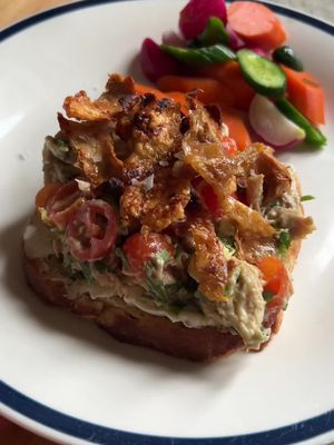 Crispy chicken leftover sandwich 