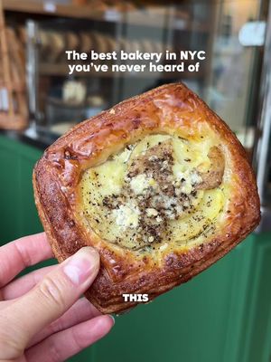 Part 24 of my series "NYC spots with under 300 Google reviews." I went back to my old NYC neighborhood and stumbled upon this bakery, and am so sad it was not open when I lived in Bed Stuy.  My only regret is not getting their cinnamon roll which looked incredible, and I heard it was amazing!  Follow for more underrated NYC recs like this one!  . . . . . #nycbakery #nyctiktok #nyctok #nyclife #nycliving 