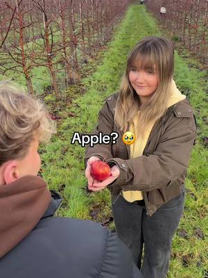 Bringing this trend back for 2026. 🍎