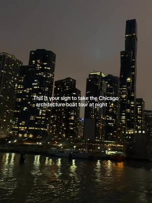 Booked the 6pm slot with @Wendella ! You can also book through TikTok by clicking the location tag.  #chicago #chicagoarchitecture #skyline #mustdo #chicagotiktok 