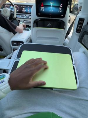 Staying productive with MacBook Neo 💻🍋‍🟩 #macbook #macbookneo #shevonsalmon #apple 