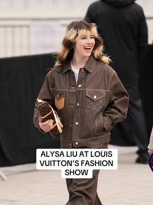 Alysa Liu attends Louis Vuitton's Fall/Winter 2026 show in Paris 🔥 #alysaliu #louisvuitton #fitcheck #hypebeast #olympics #fashiontok 