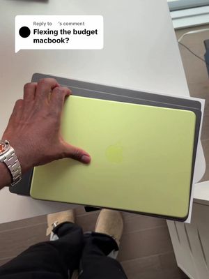 Replying to @‍ don’t let me bring out the M5 Max 128GB RAM & 4TB SSD 