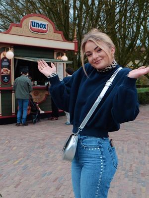 Bestaat er een betere Efteling-snack?! 🤷‍♀️🤷‍♂️ #efteling #broodjeunox #eftelingsnacks
