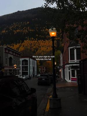 my fall dreams came true visiting telluride last autumn 🍂✨ • this was in the middle of october and it was perfect 🖤 • • • • #octobermood #telluridecolorado #fallfoliagetrip #cozyautumn #falltravel 