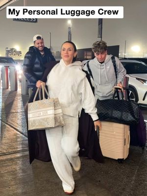 Meet my luggage crew @Ali @Ferran Espada  ✈️  