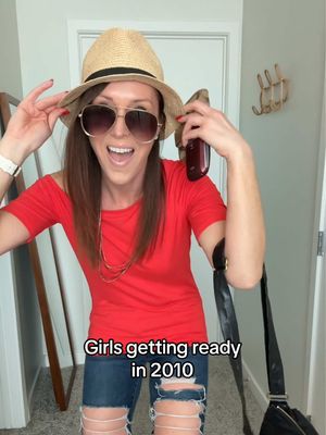 I was way too dedicated to these hats unfortunately #2010sfashion #millennials 