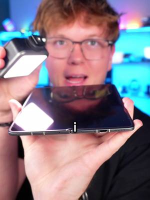 they finally fixed the biggest problem with folding phones 🤯 putting the new zero crease OPPO to the ultimate test. check it out in my linktree! #OPPOFindN6 #UltimateFlatFold #ZeroFeelCrease #techtok #foldablephone