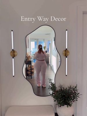 The selfies in this mirror are about to go crazyyyy