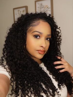 We love a good curly hair routine ft. @betterlength hair 🌻