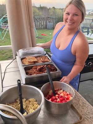 Breakfast for dinner just hits different around here. 🍳🔥 Tonight the Blackstone was working overtime — French toast, bacon, eggs, and a big bowl of fresh fruit salad for my crew. Feeding a big family means the grill stays busy, but meals like this around the table make it all worth it. #Mom2ManyGreens #BlackstoneCooking #BreakfastForDinner #FeedingABigFamily #FamilyDinner
