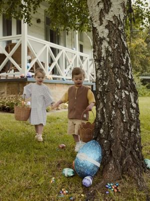 Returning this Easter, the Super Egg is our largest Easter Egg! Featuring 1kg of Haigh's creamy milk chocolate, it's perfect for sharing with loved ones or savouring over the Easter period. One thing is for sure; it's sure to make for a delightful Easter. Limited in number it is available to purchase online and in-store. #HaighsChocolates #1kgEasterEgg #EasterChocolate