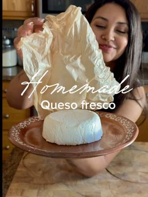 Homemade Queso Fresco 😎  What you’ll need:  - whole milk  - 1/2 cup vinegar or lemon juice  - salt  If you guys love these homemade Mexican recipes…prove it foos. Like, share, save or comment for more. 🤣😘  #quesofresco #mexicanfood #largefamilymeals #mexicanculture 