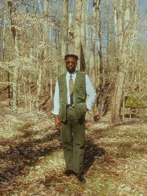 Fit check: Here’s a look I was messing around with for my vintage @Banana Republic photographer vest. I’ve been leaning into creating uniforms within my wardrobe that not only look stylish, but I feel confident wearing. What do you all think about this look? Stay tuned cause I’ll be talking more about this vest!  Video: shot and edited by me #menswearstyle #menswearblogger #vintagestyle #bananarepublic #mensfashiontips 