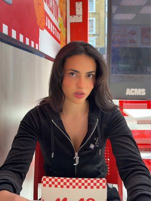 WE ARE SO BACK 🍗 🎥 NEW EPISODE OUT NOW ON YOUTUBE @mia mon @Shannon 