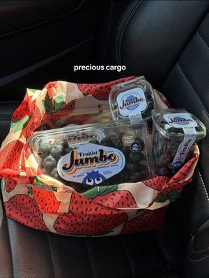 Jumbos have shotgun #blueberries #trending #wholefoodsmarket #Vlog #summer2026 